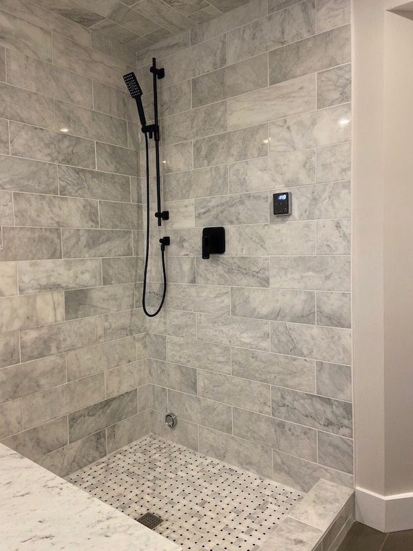 Shiny Tiles in Bathroom Stand up Shower